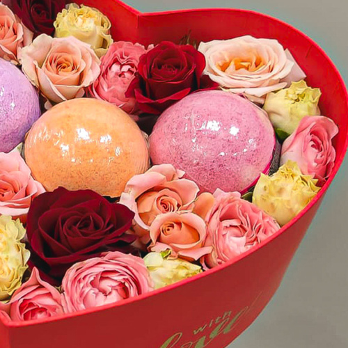 Сердце с цветами и бомбочками для ванны арт. 45458