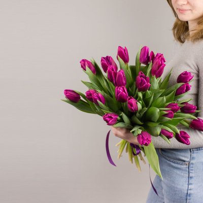 Букет из 25 Тюльпанов (фиолетовый) 7338